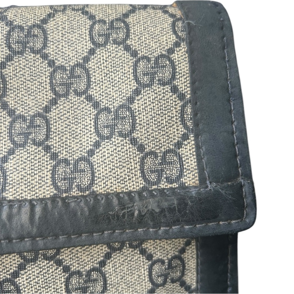 Vintage Gucci Parfums 1970's GG Clutch Bag - Picture 4 of 16